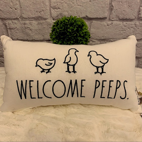 Rae Dunn Other - 🌟HP🌟 Rae Dunn Welcome Peeps Decorative Pillow